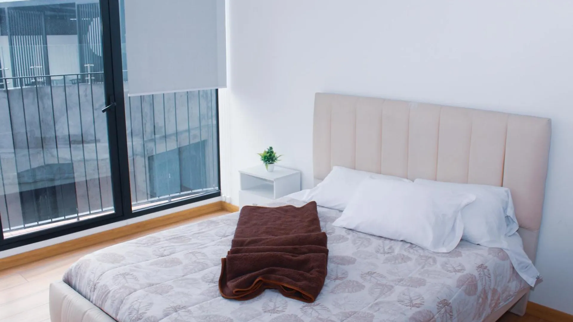 Hermoso Departamento Con Piscina En Edificio Epiq Quito
