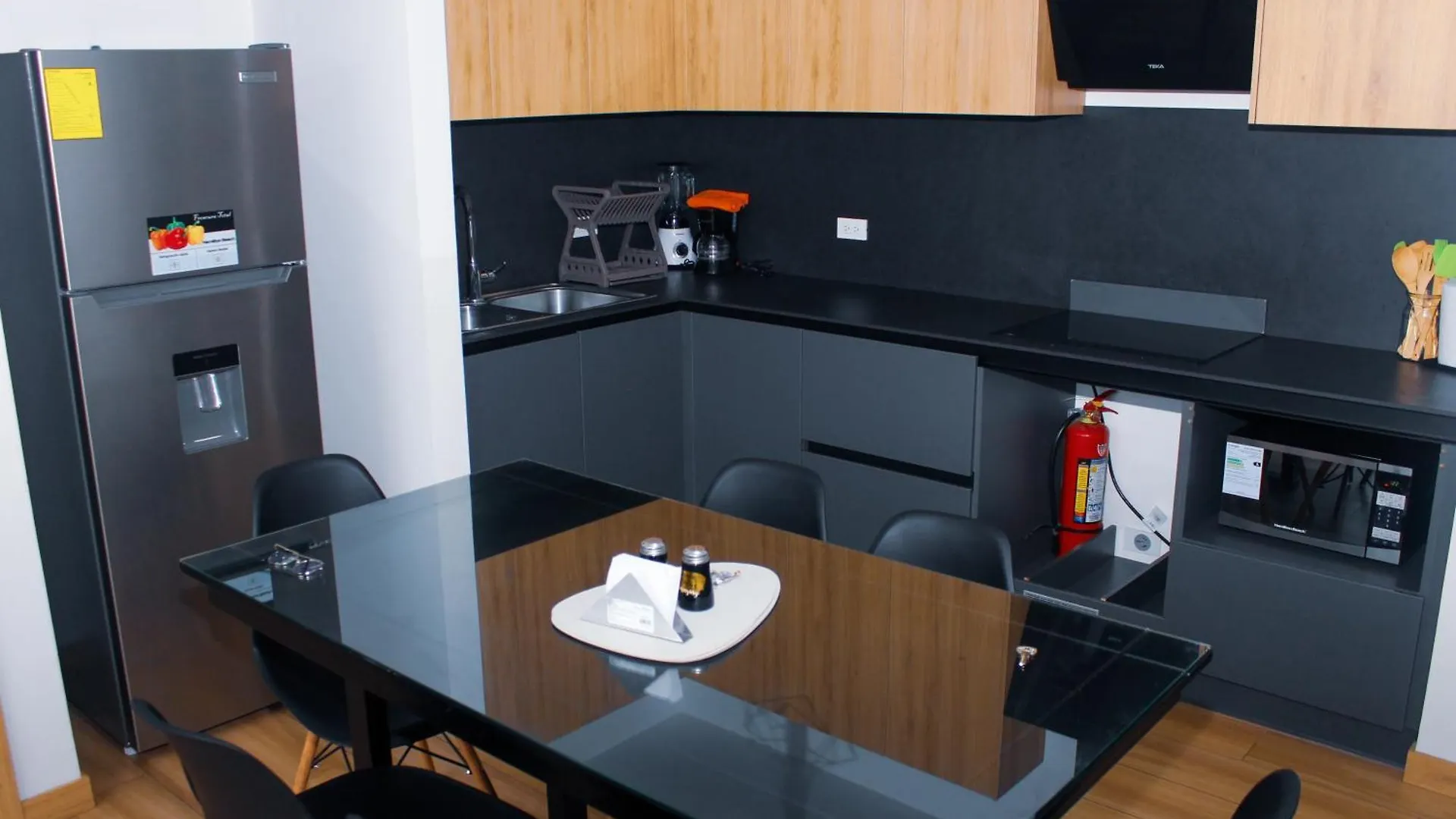 Hermoso Departamento Con Piscina En Edificio Epiq Quito